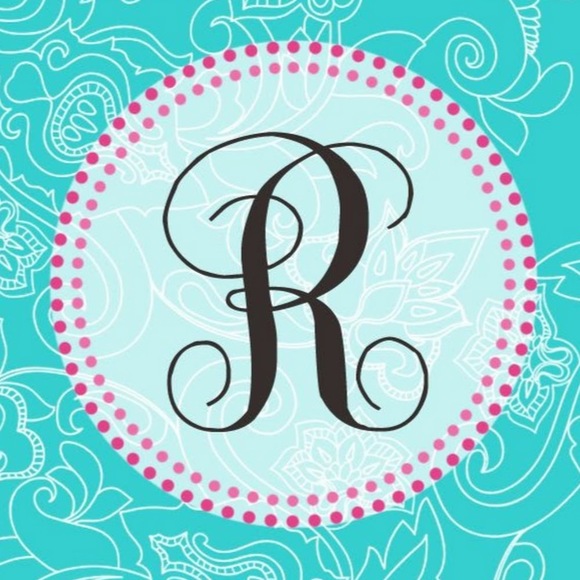 Meet your Posher, Rebeka - Picture 1 of 1